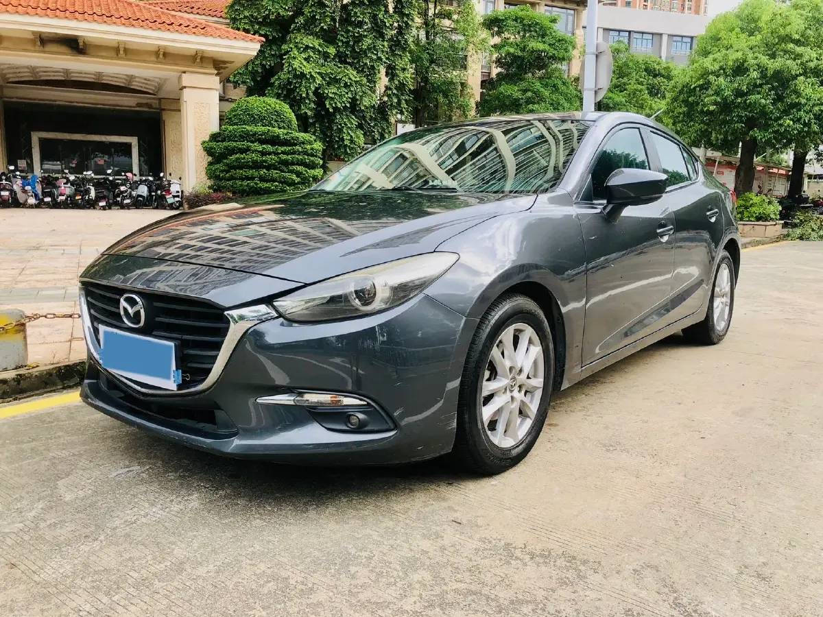 2017 Mazda 3 Axela 1.5L 117HP L4 6AT
