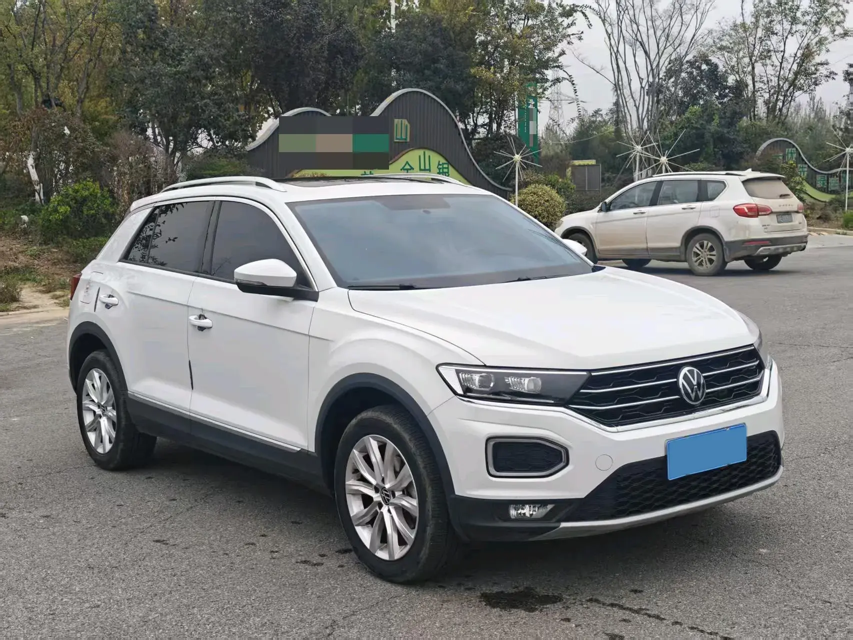 2021 VOLKSWAGEN T-ROC thumbnail 2