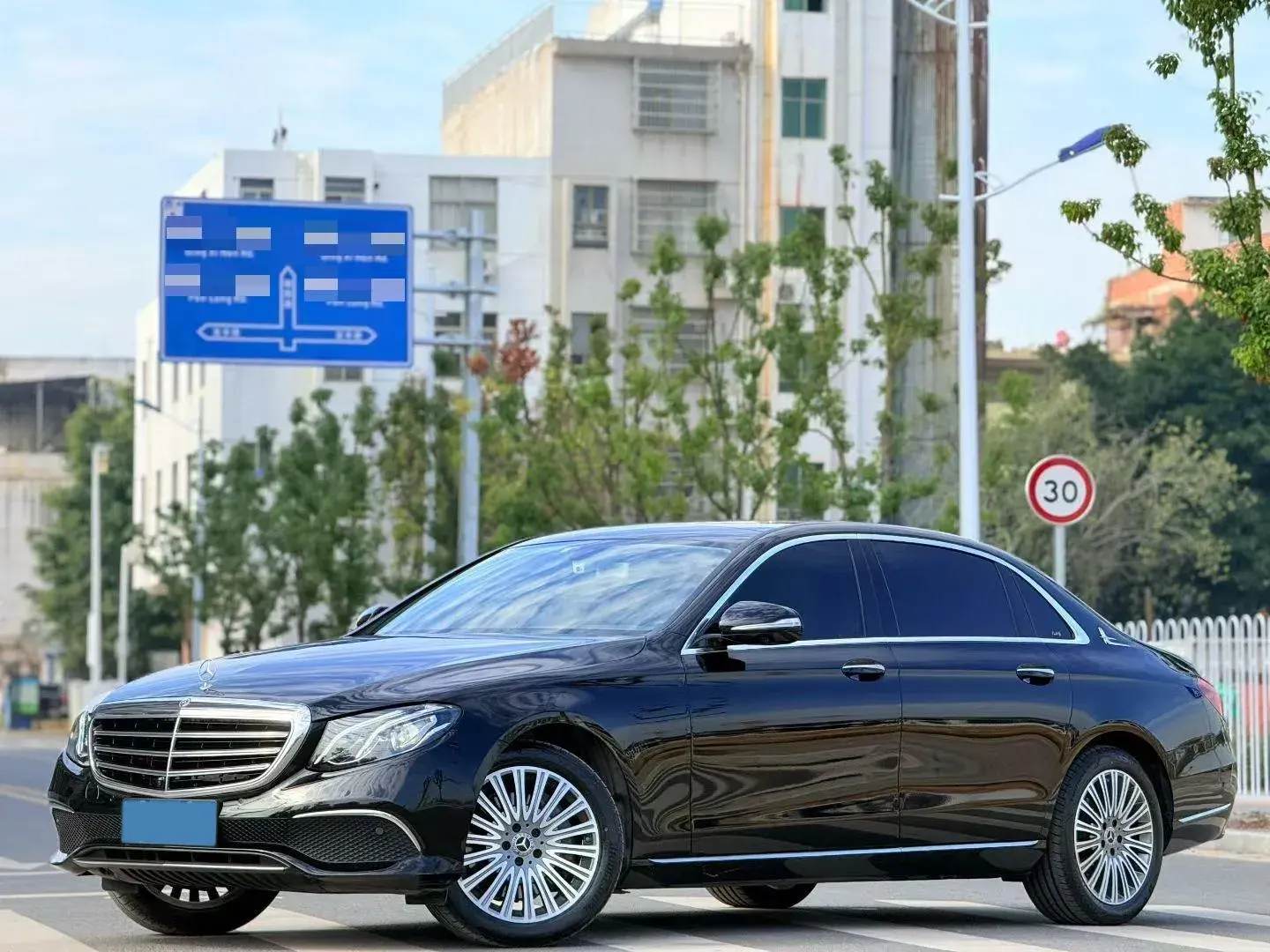 2020 MERCEDES-BENZ E view 1