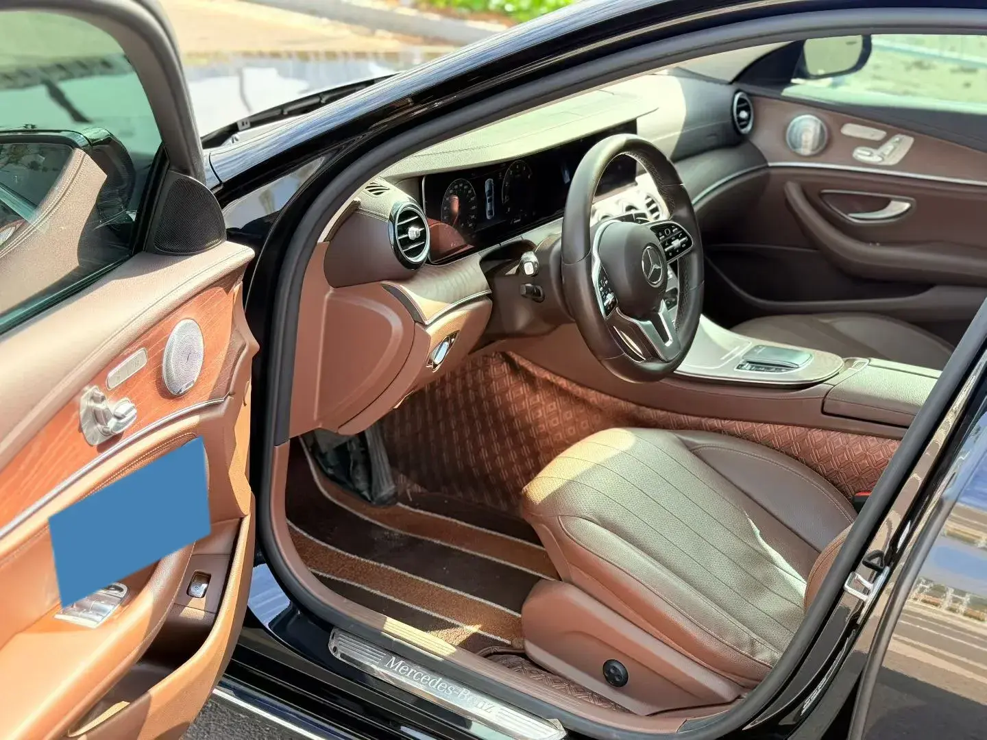 2020 MERCEDES-BENZ E thumbnail 4