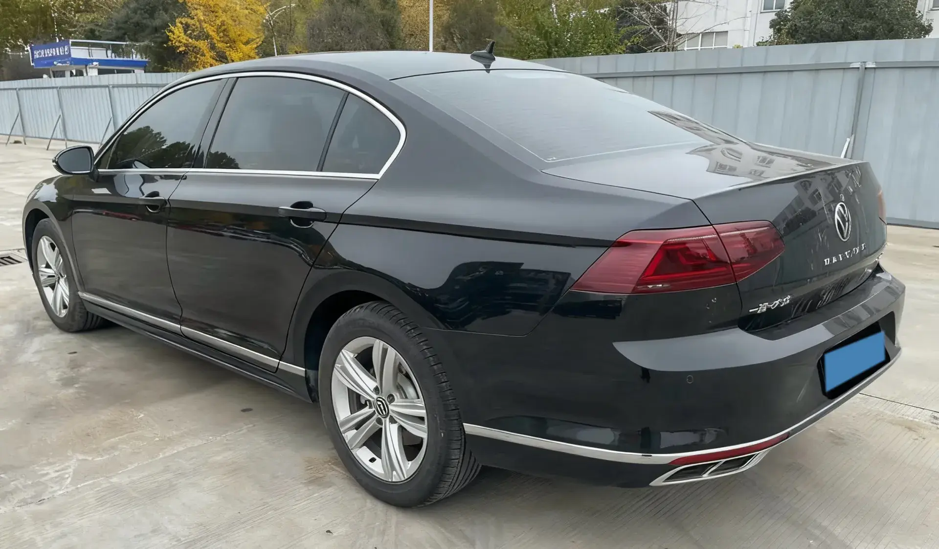 2024 VOLKSWAGEN MAGOTAN thumbnail 2