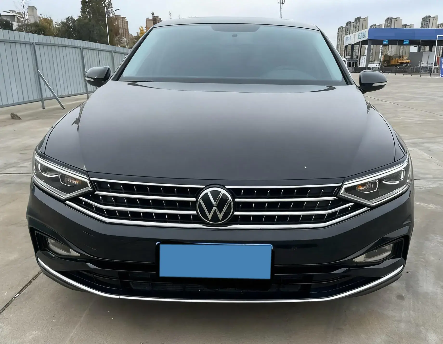 2024 VOLKSWAGEN MAGOTAN thumbnail 3