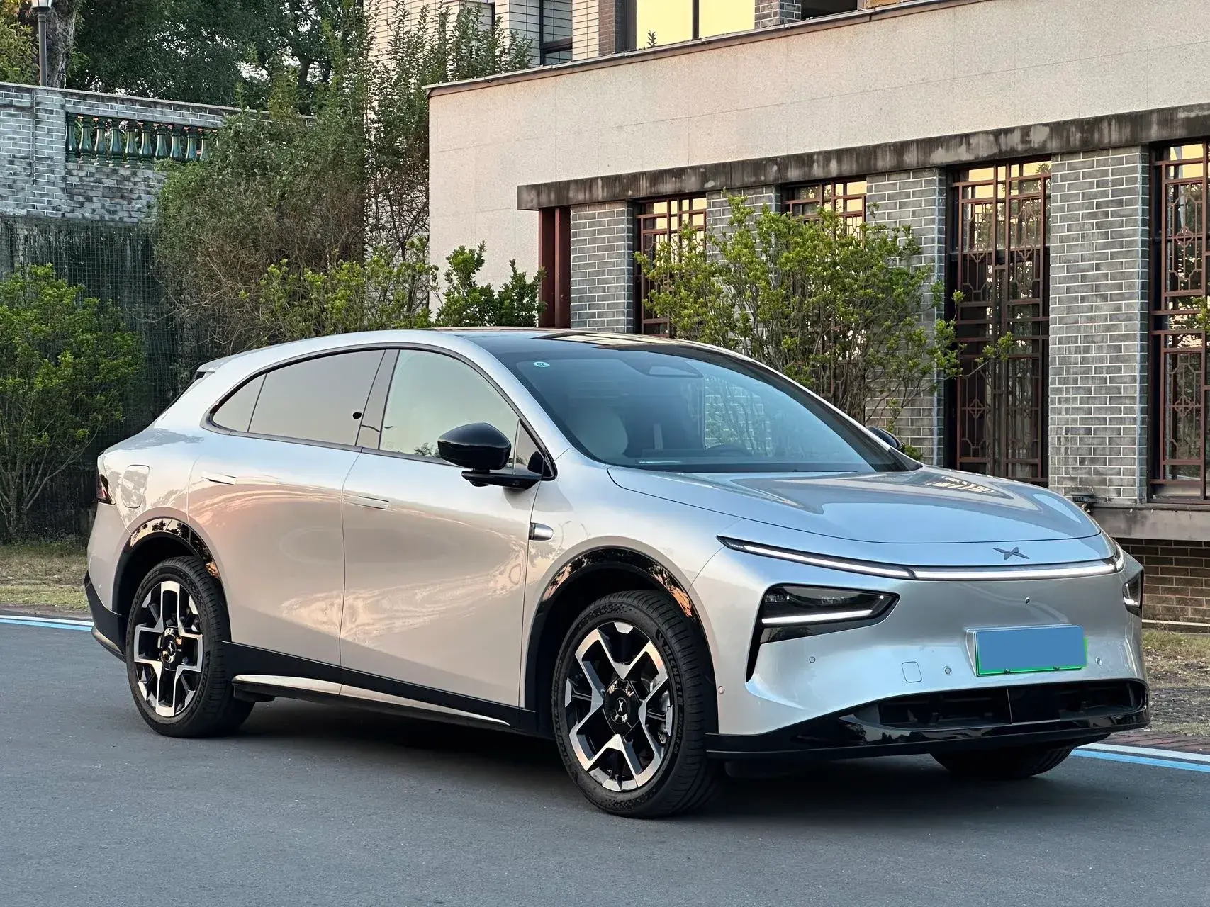 2025 XPENG G7 thumbnail 3