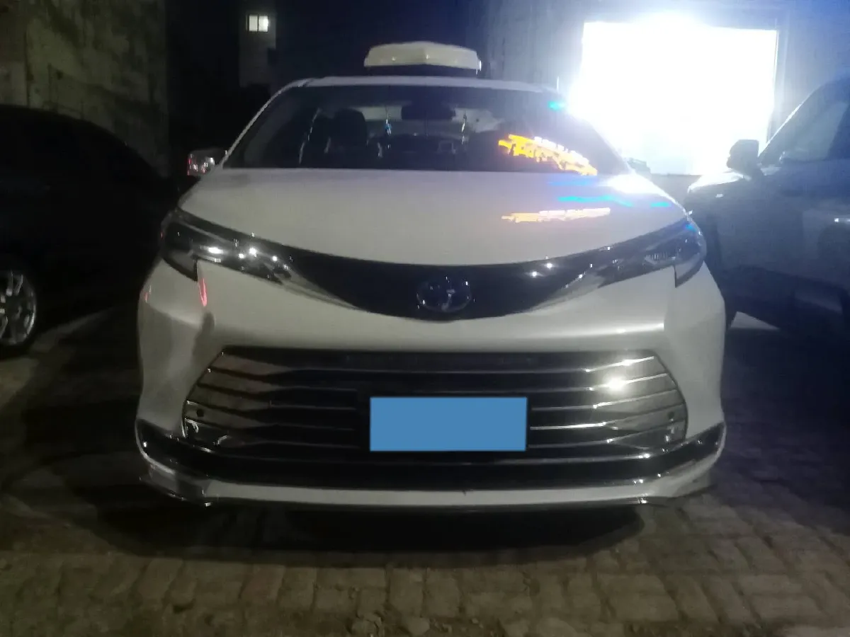 2021 Toyota Sienna 2.5L 192HP L4 E-CVT Hybrid,autocango,china used car exporter,china ev exporter,chinese used car exporter,chinese used ev exporter