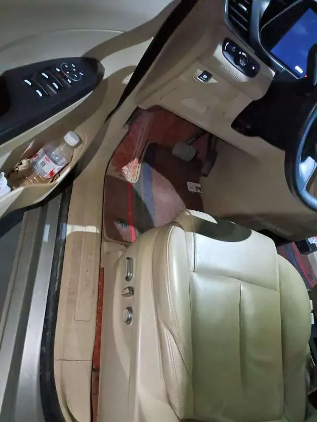 2023 Buick GL8 2.0T 237HP L4 9AT,autocango,china used car exporter,china ev exporter,chinese used car exporter,chinese used ev exporter