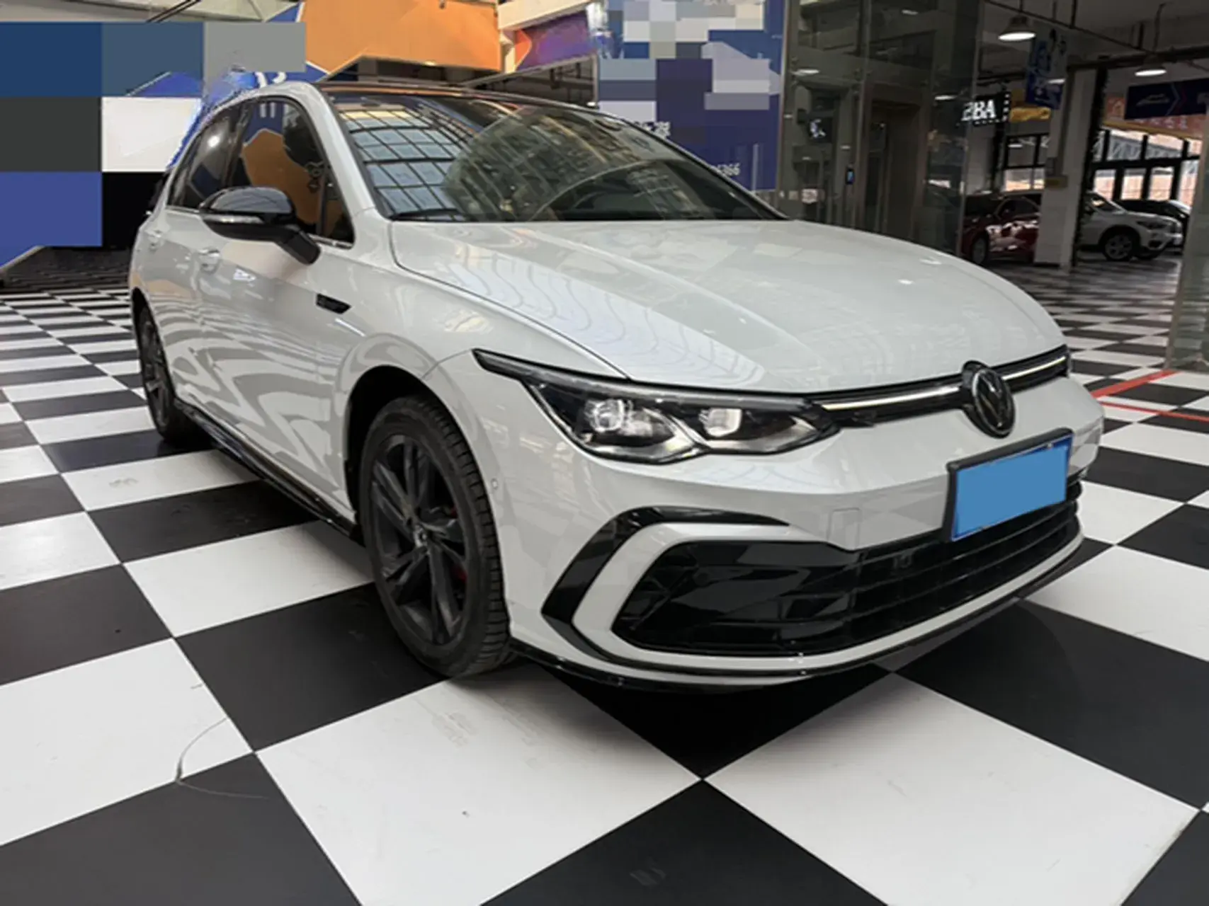 2021 VOLKSWAGEN GOLF thumbnail 3
