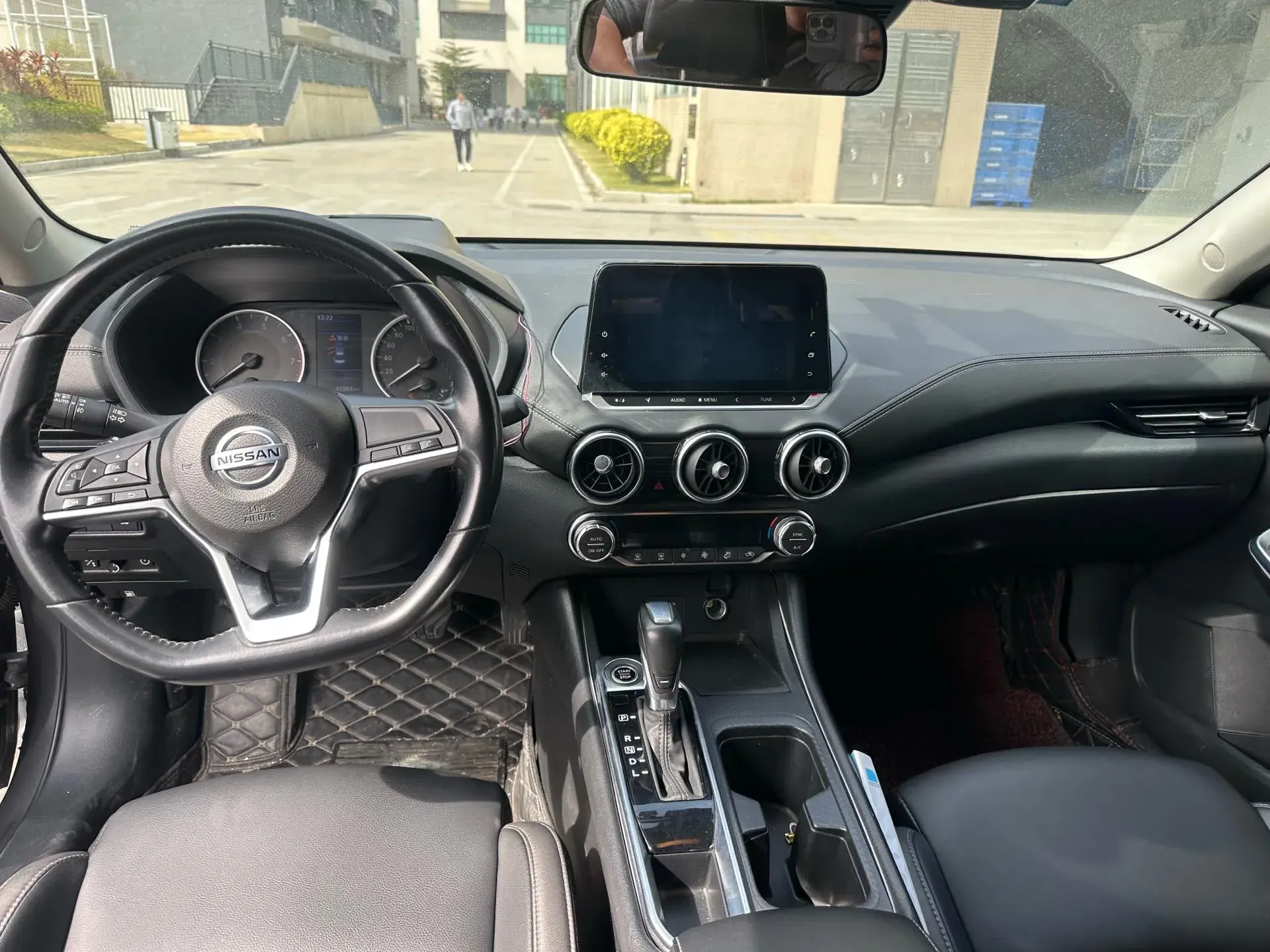 2020 NISSAN SYLPHY thumbnail 4