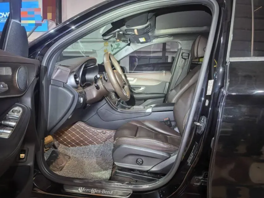 2021 Mercedes-Benz GLC Class 2.0T 197HP L4 9AT,autocango,china used car exporter,china ev exporter,chinese used car exporter,chinese used ev exporter