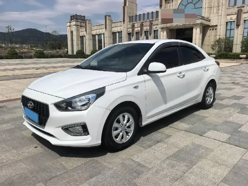 2017 Hyundai Reina 1.4L 95HP L4 5MT