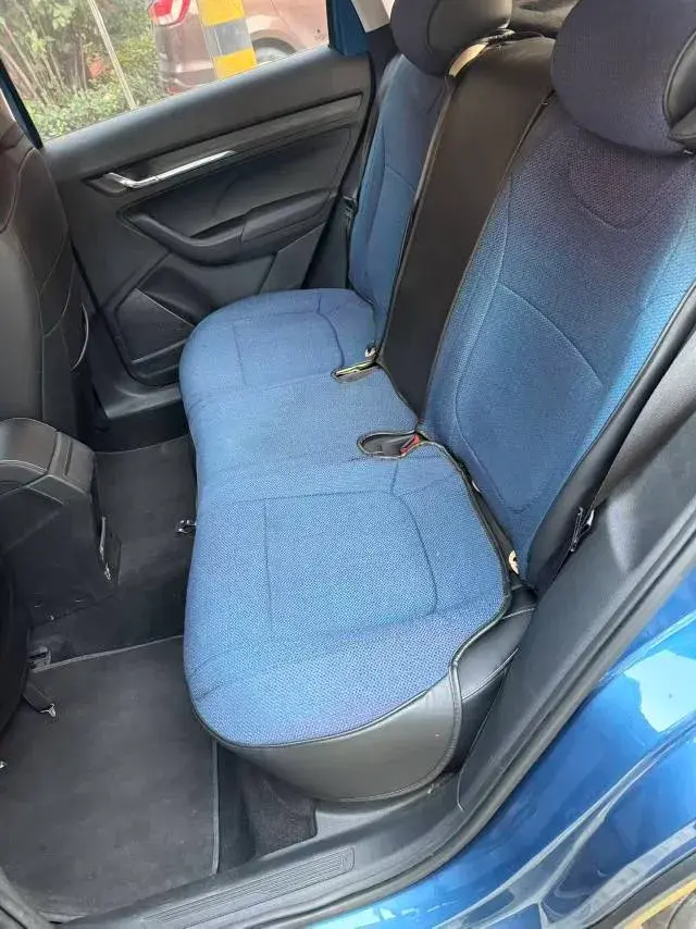 2021 SKODA KAMIQ thumbnail 4