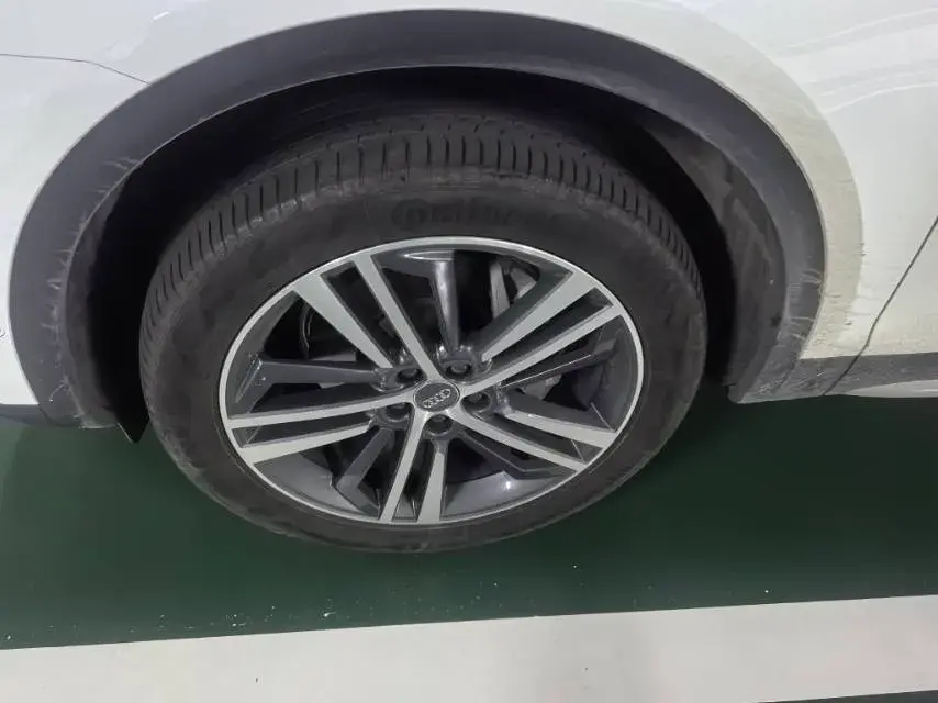 2020 AUDI Q5L thumbnail 2