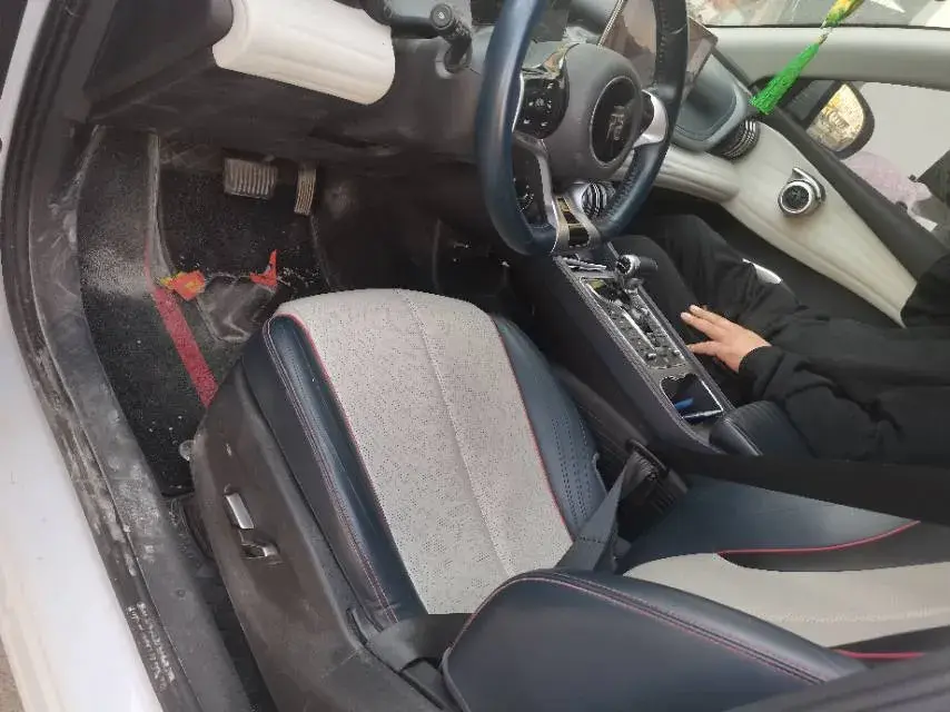 2023 BYD YUAN thumbnail 4