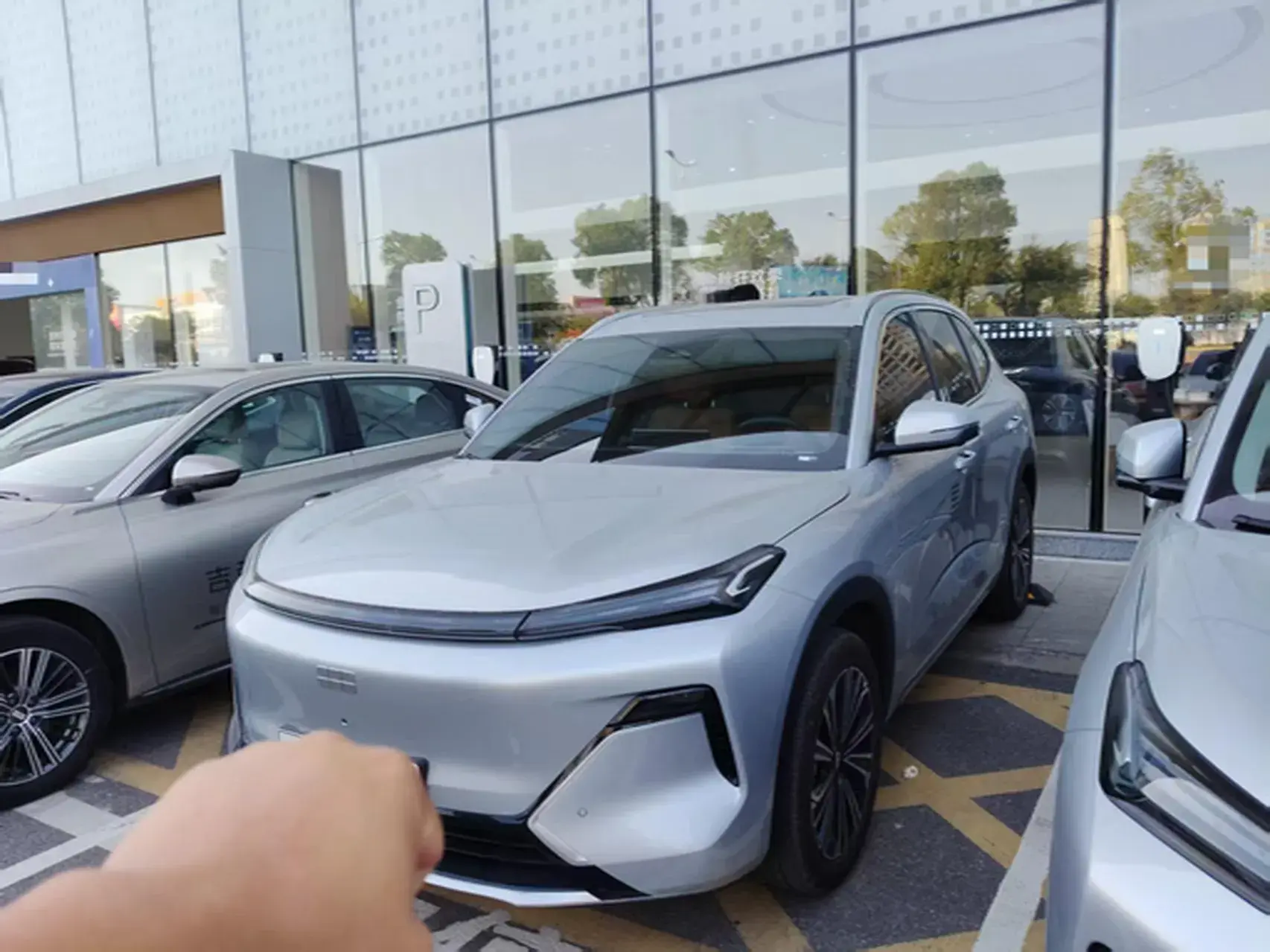 2025 GEELY GALAXY view 1