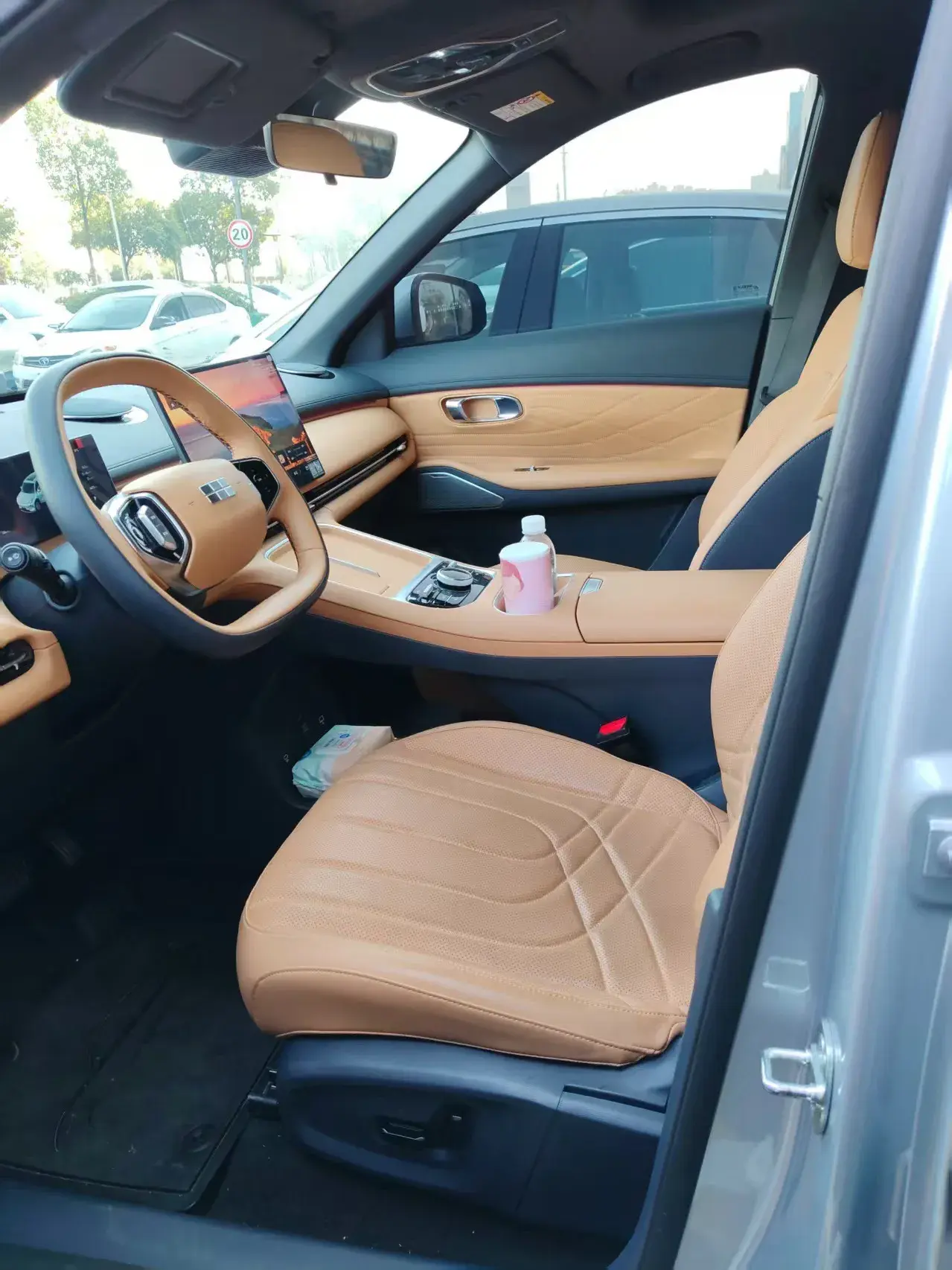 2025 GEELY GALAXY thumbnail 2