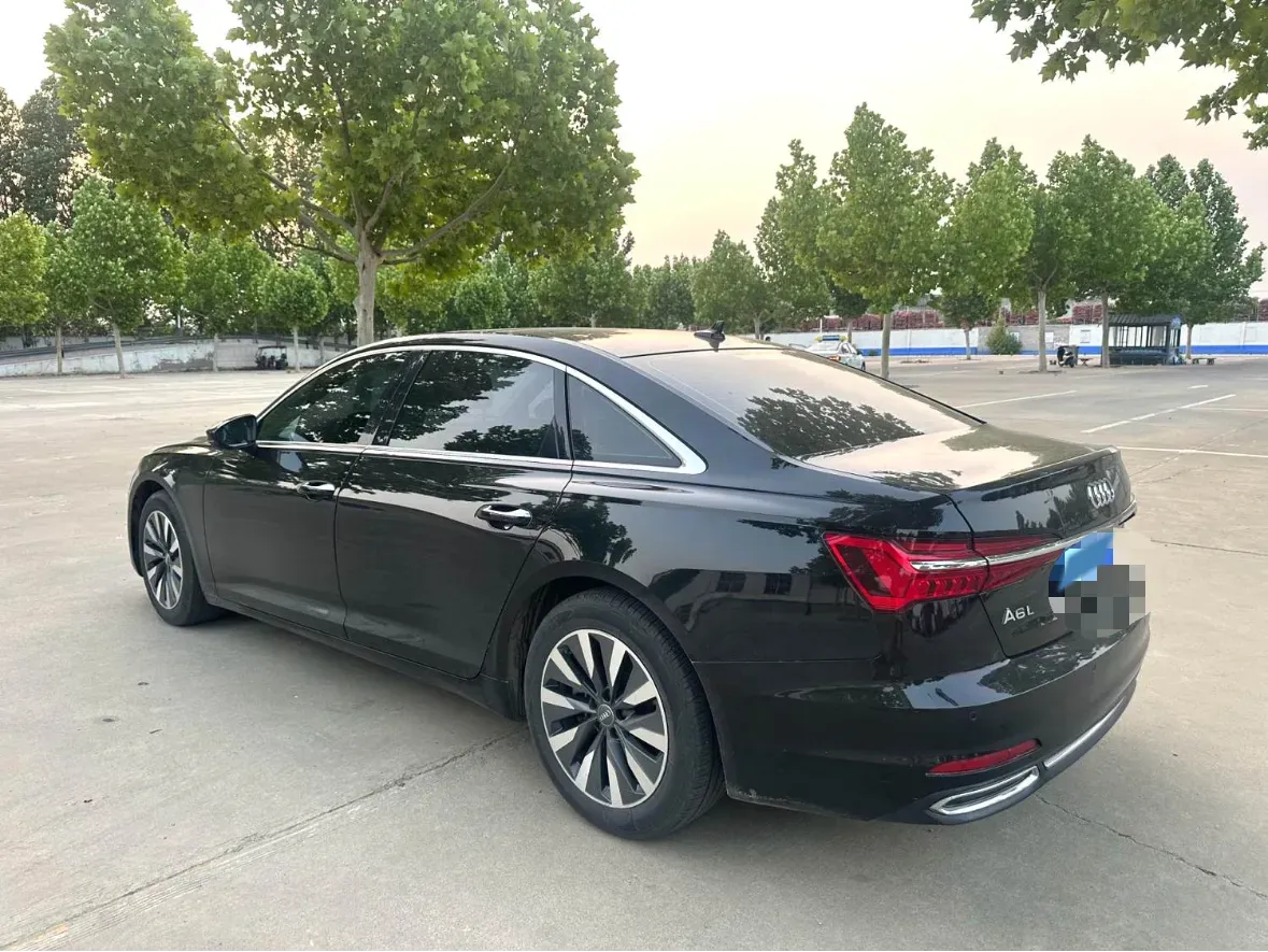 2021 Audi A6L 2.0T 224HP L4 7DCT,autocango,china used car exporter,china ev exporter,chinese used car exporter,chinese used ev exporter