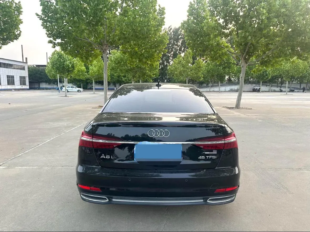 2021 Audi A6L 2.0T 224HP L4 7DCT,autocango,china used car exporter,china ev exporter,chinese used car exporter,chinese used ev exporter