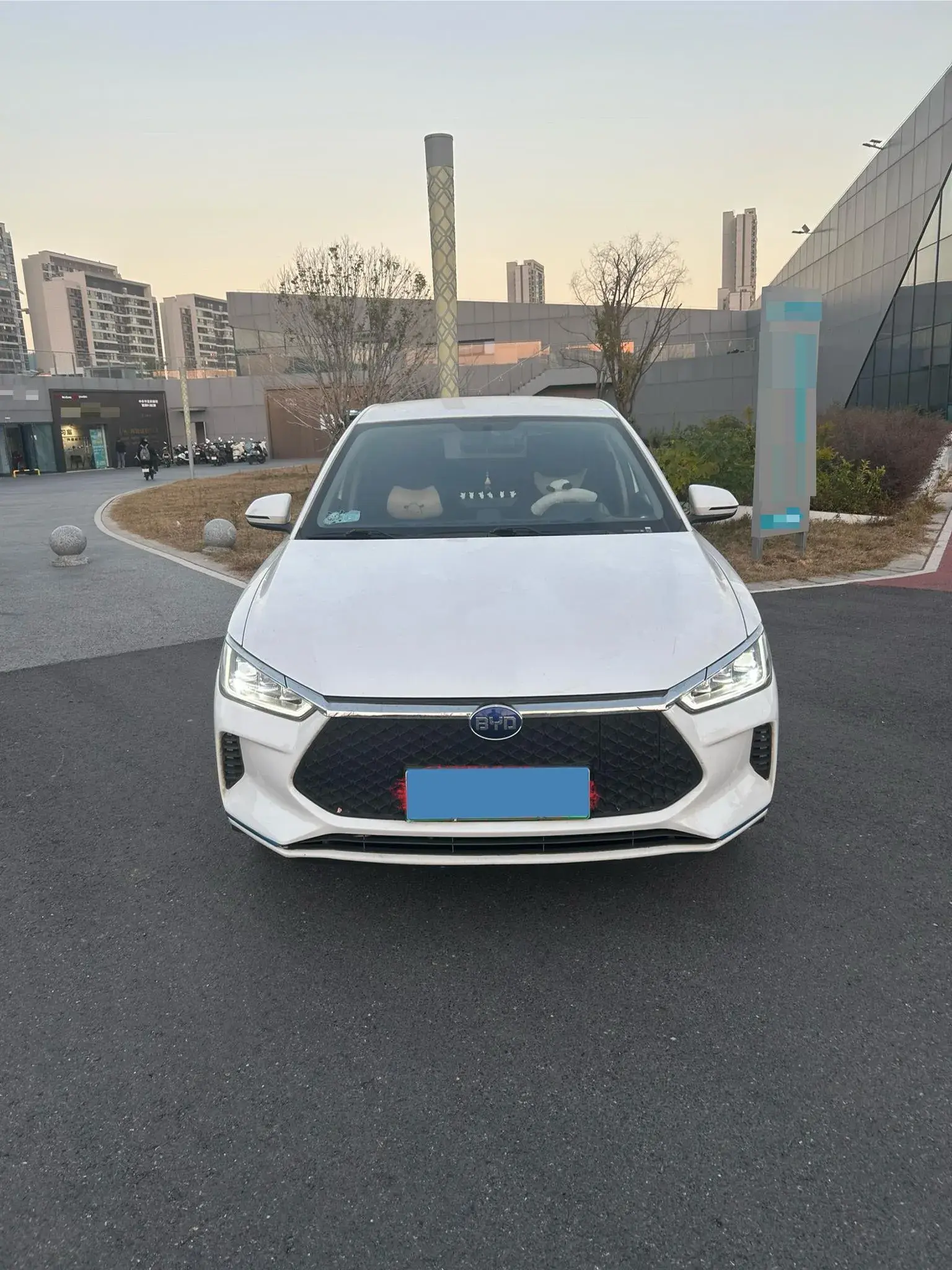 2023 BYD E2 thumbnail 2