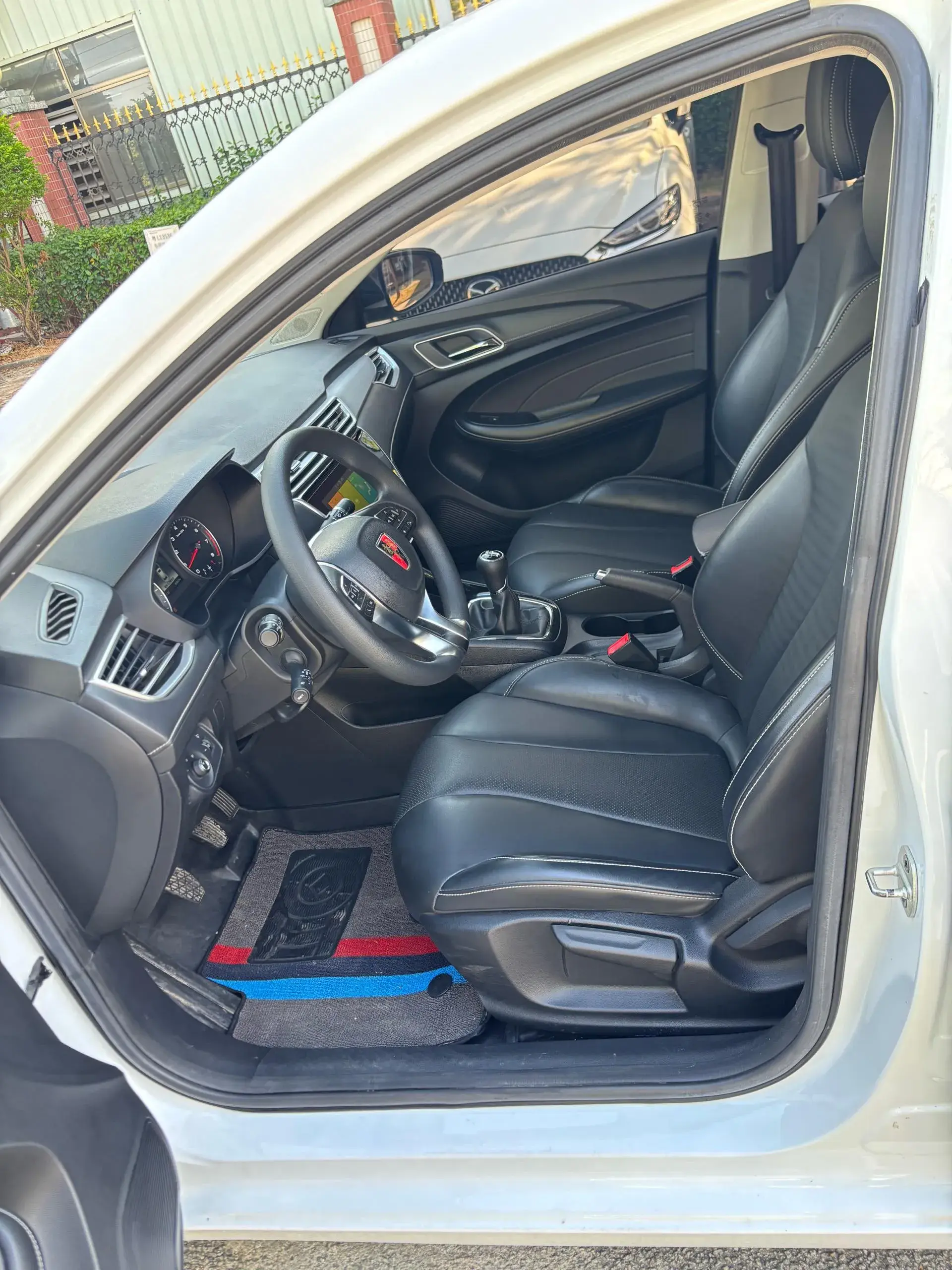 2021 ROEWE I5 thumbnail 4