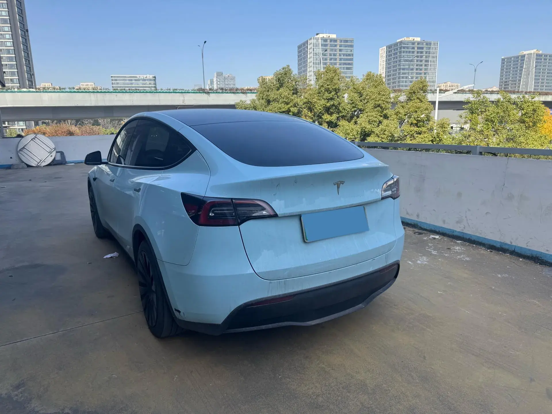 2022 TESLA MODEL thumbnail 2
