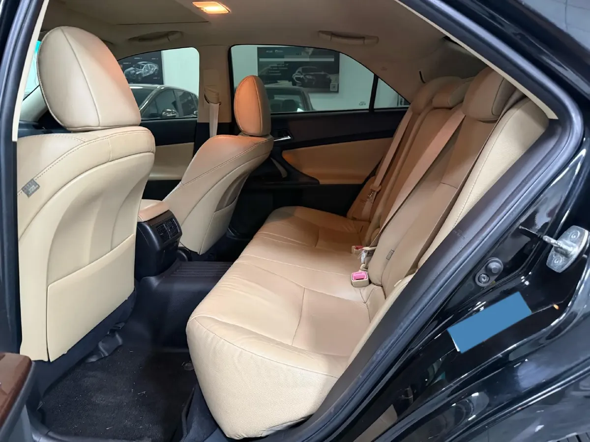 2013 Toyota Reiz 2.5L 193HP V6 6AT,autocango,china used car exporter,china ev exporter,chinese used car exporter,chinese used ev exporter