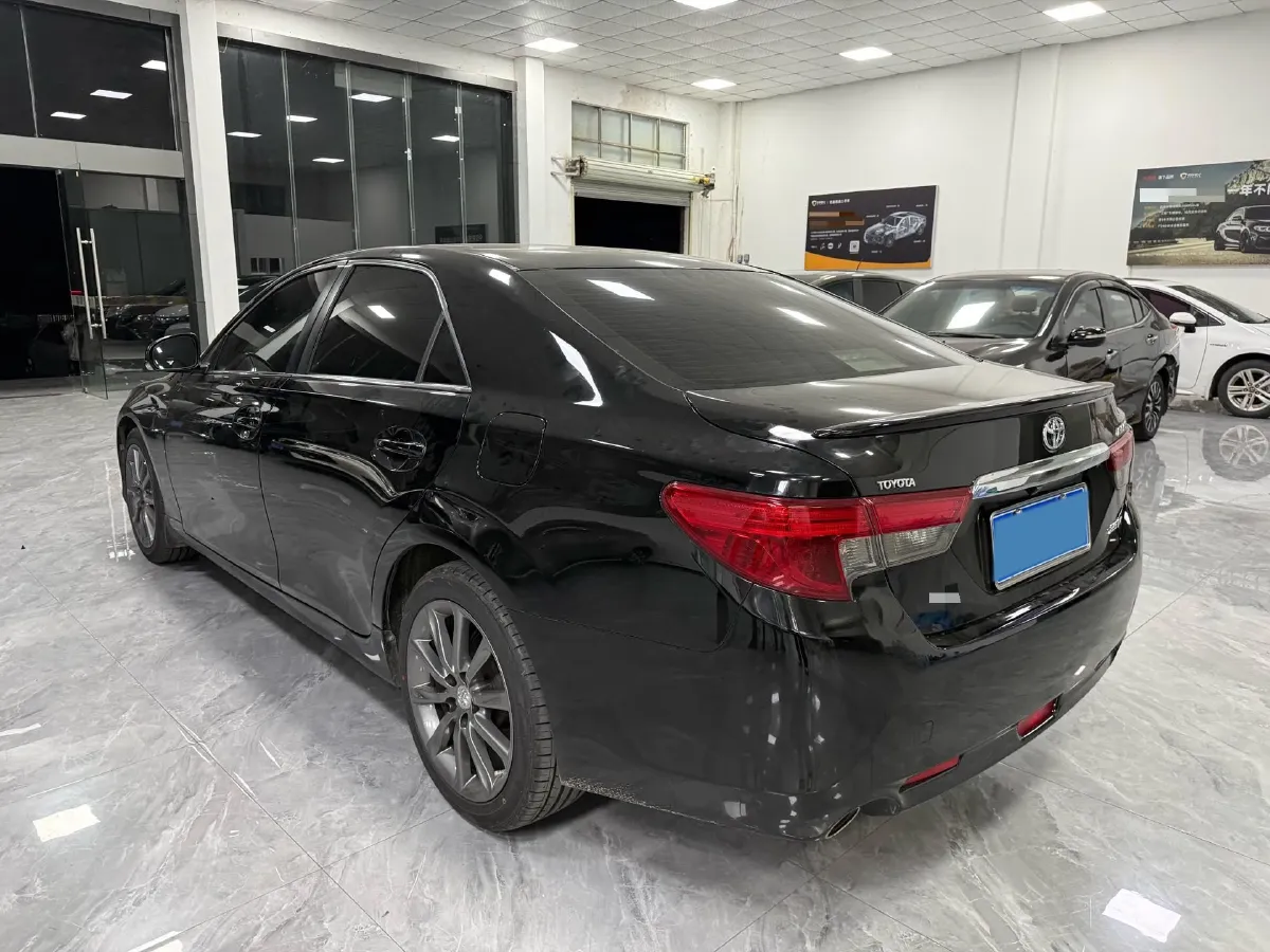 2013 Toyota Reiz 2.5L 193HP V6 6AT,autocango,china used car exporter,china ev exporter,chinese used car exporter,chinese used ev exporter