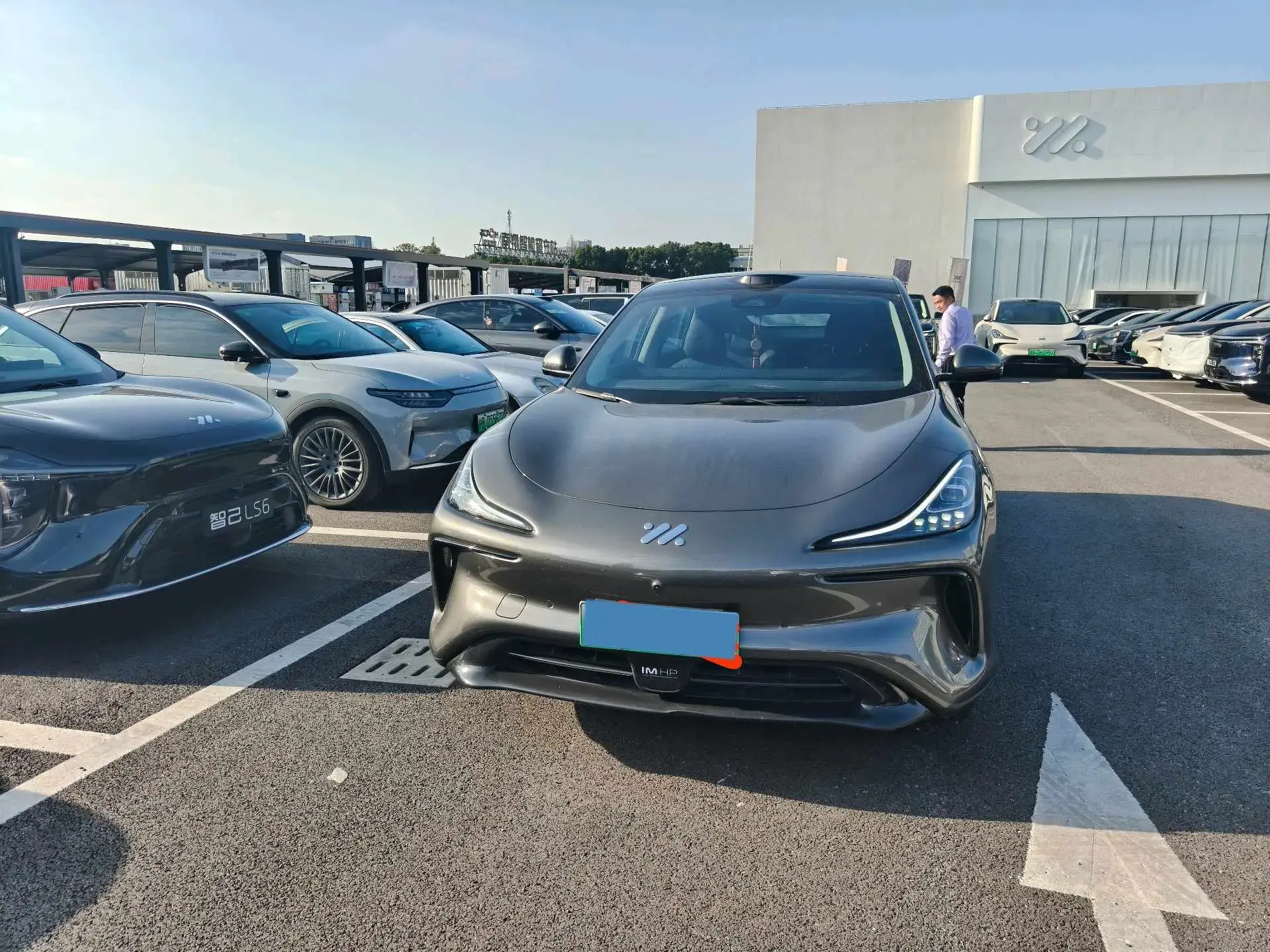 2023 IM LS6 thumbnail 2