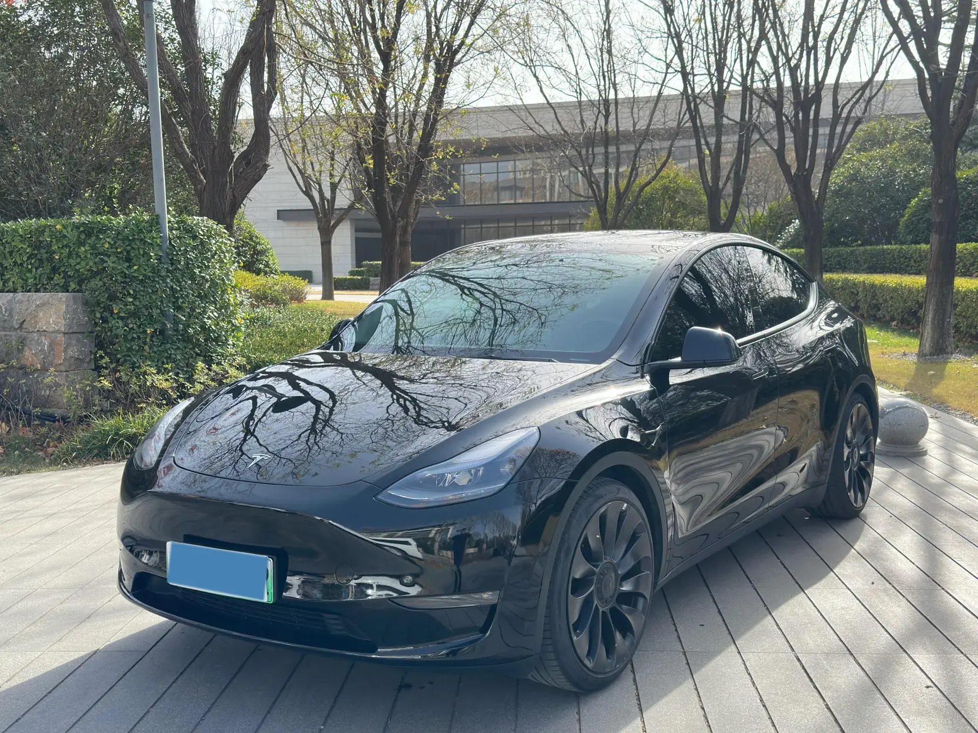2022 TESLA MODEL view 1