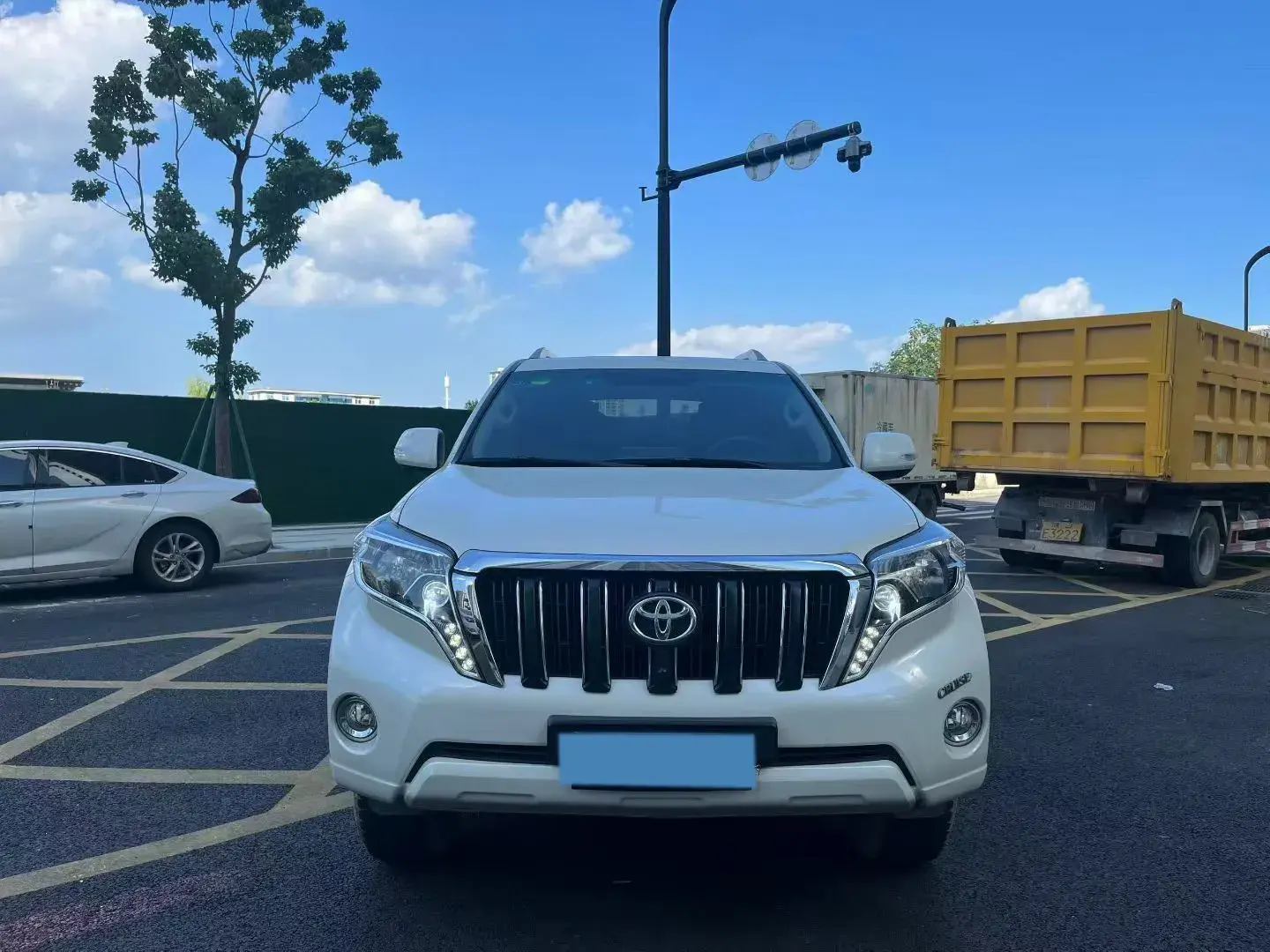 2017 TOYOTA COROLLA thumbnail 3