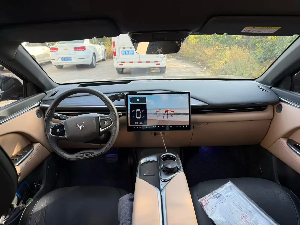 2025 ARCFOX αT5 BEV 74.4KWH,autocango,china used car exporter,china ev exporter,chinese used car exporter,chinese used ev exporter