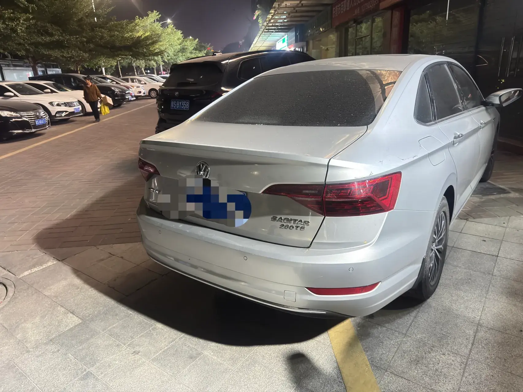 2019 VOLKSWAGEN SAGITAR thumbnail 4