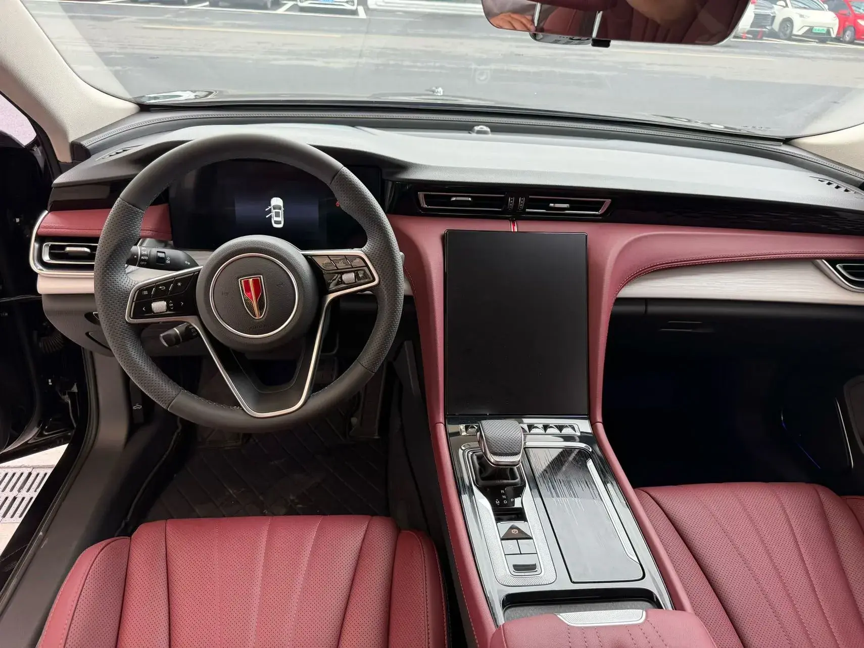 2025 HONGQI H5 thumbnail 4