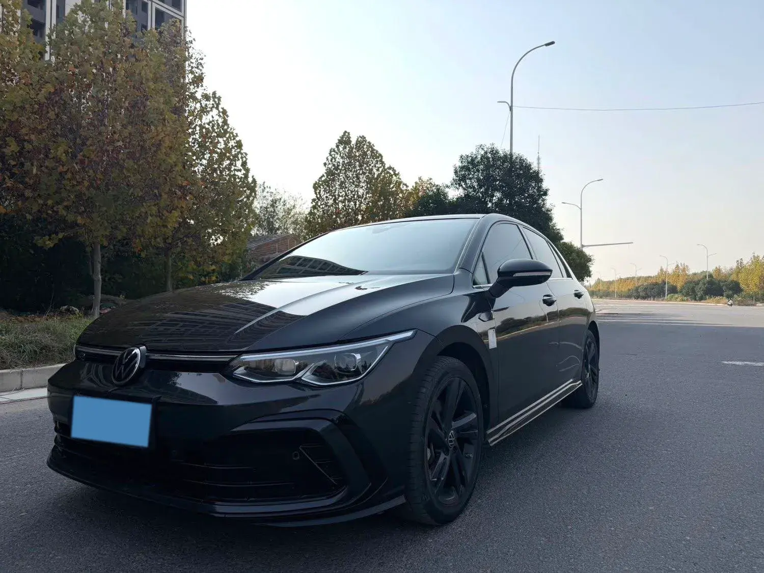 2021 VOLKSWAGEN GOLF view 1