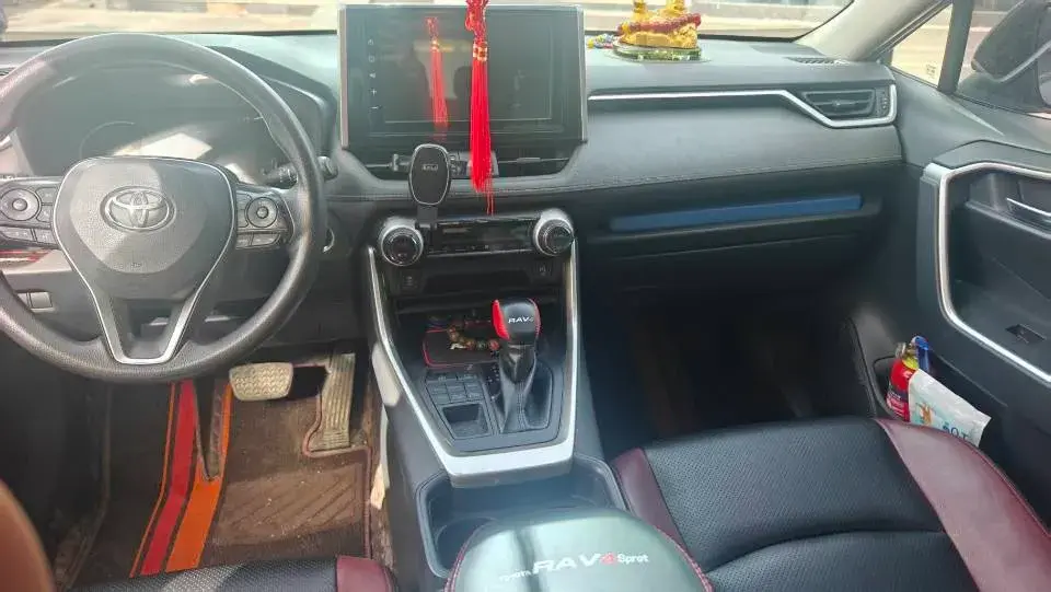 2020 TOYOTA RAV4 thumbnail 2