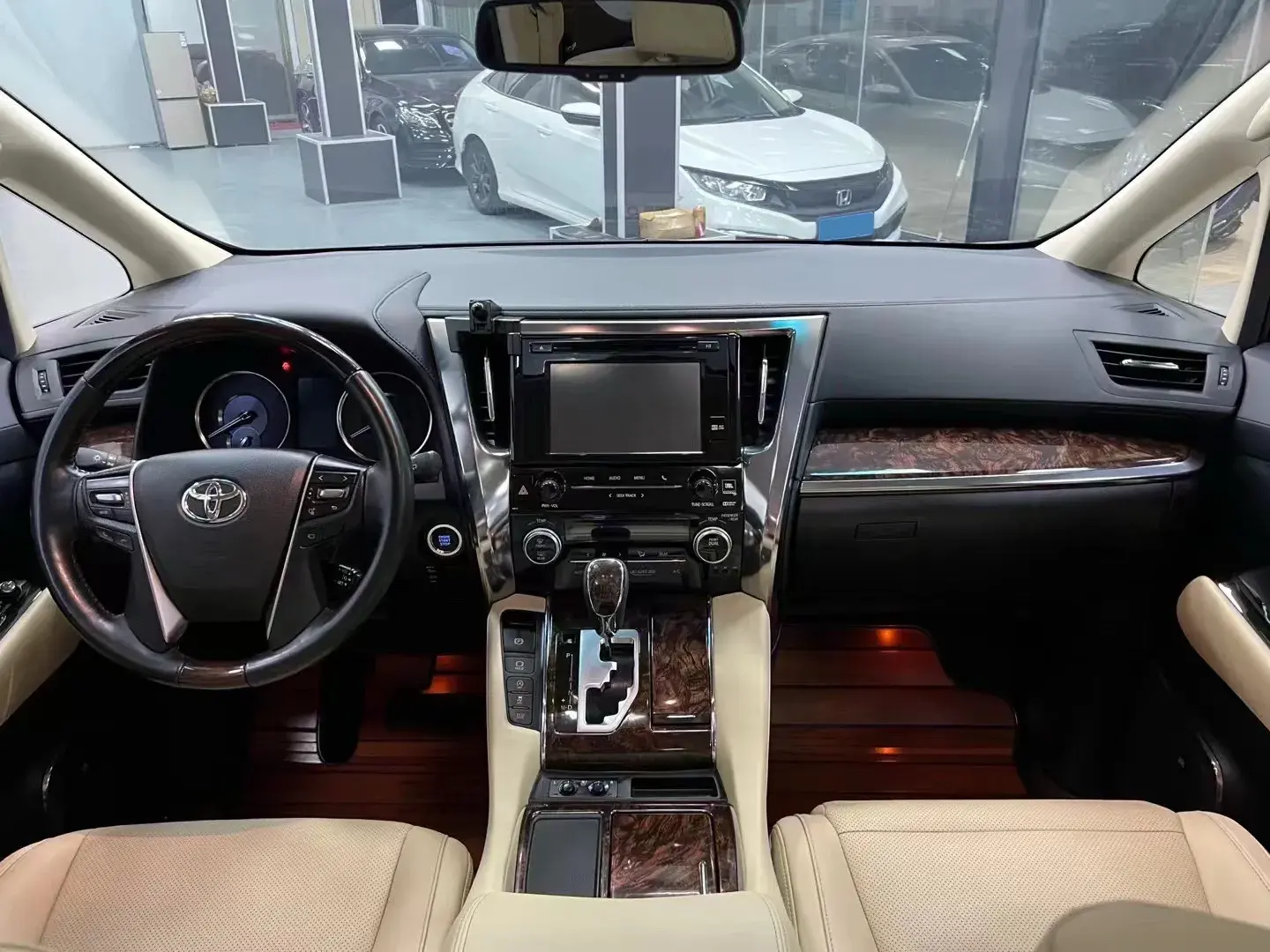2018 TOYOTA ALPHARD thumbnail 2