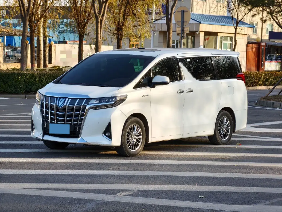 2021 Toyota Alphard 2.5L 117HP L4 E-CVT Hybrid