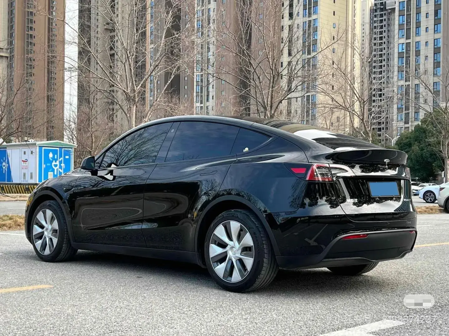 2022 TESLA MODEL thumbnail 3