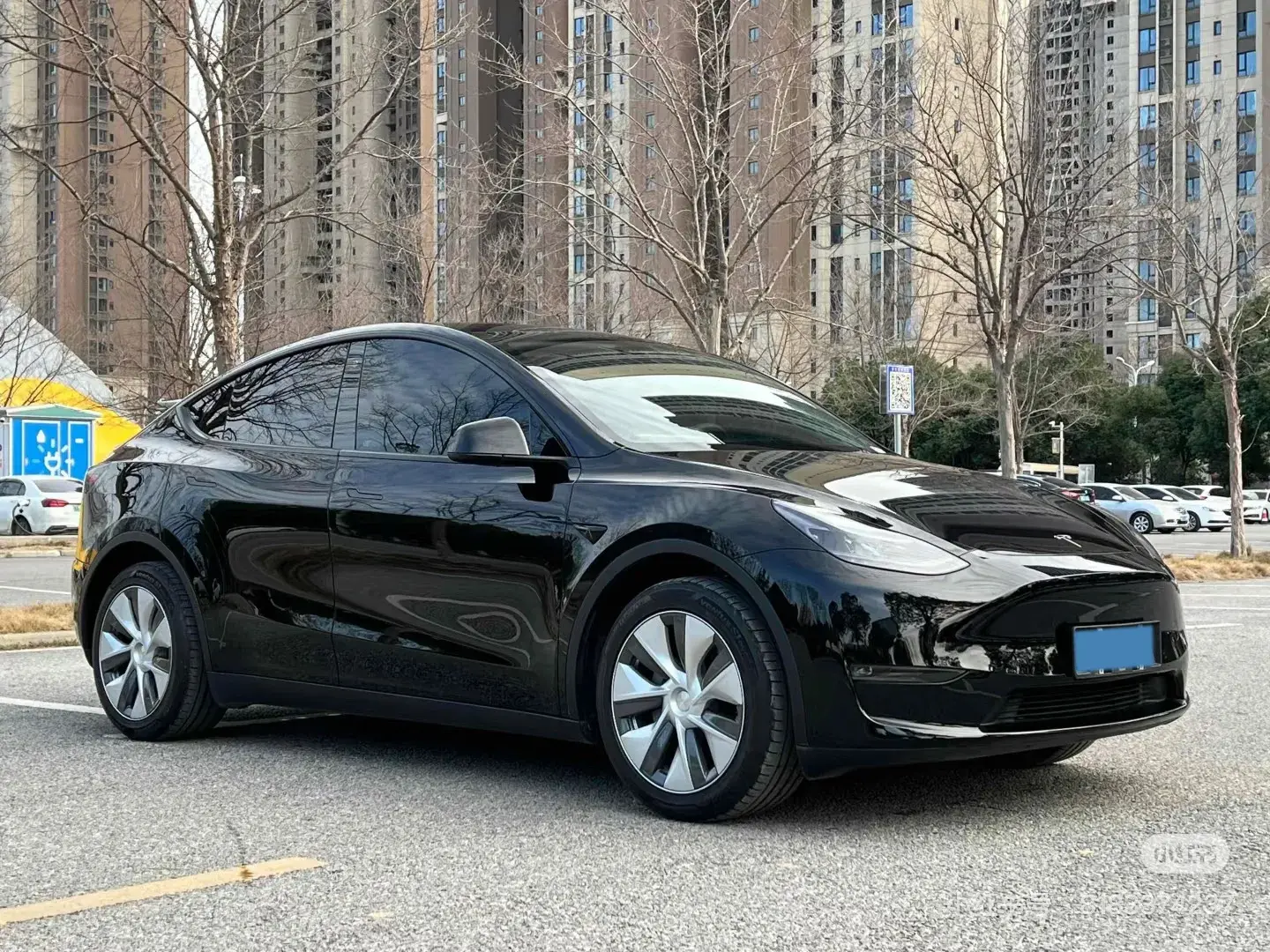 2022 TESLA MODEL thumbnail 2