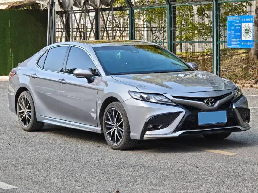 2023 TOYOTA CAMRY thumbnail 3