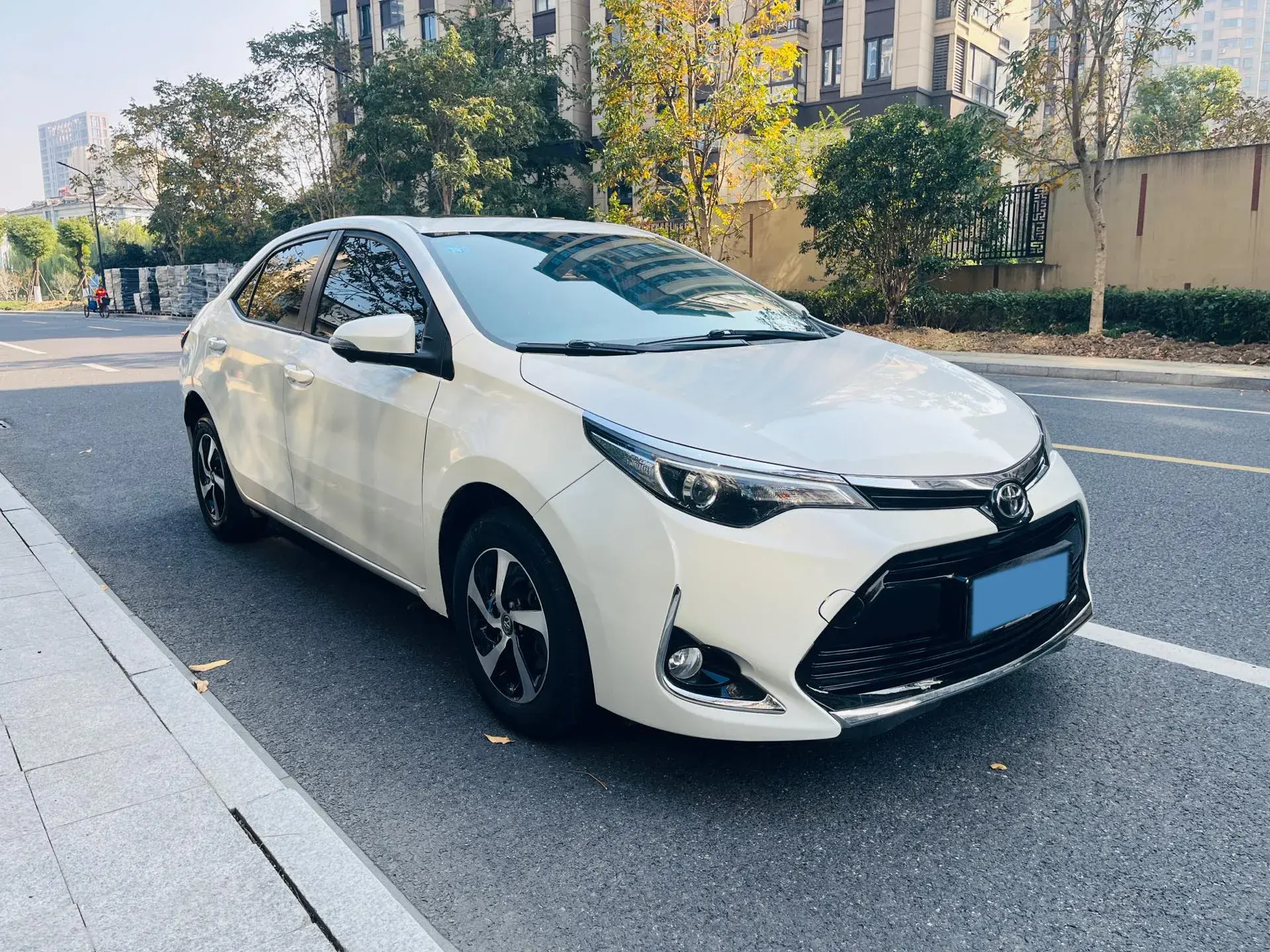 2017 TOYOTA LEVIN thumbnail 3