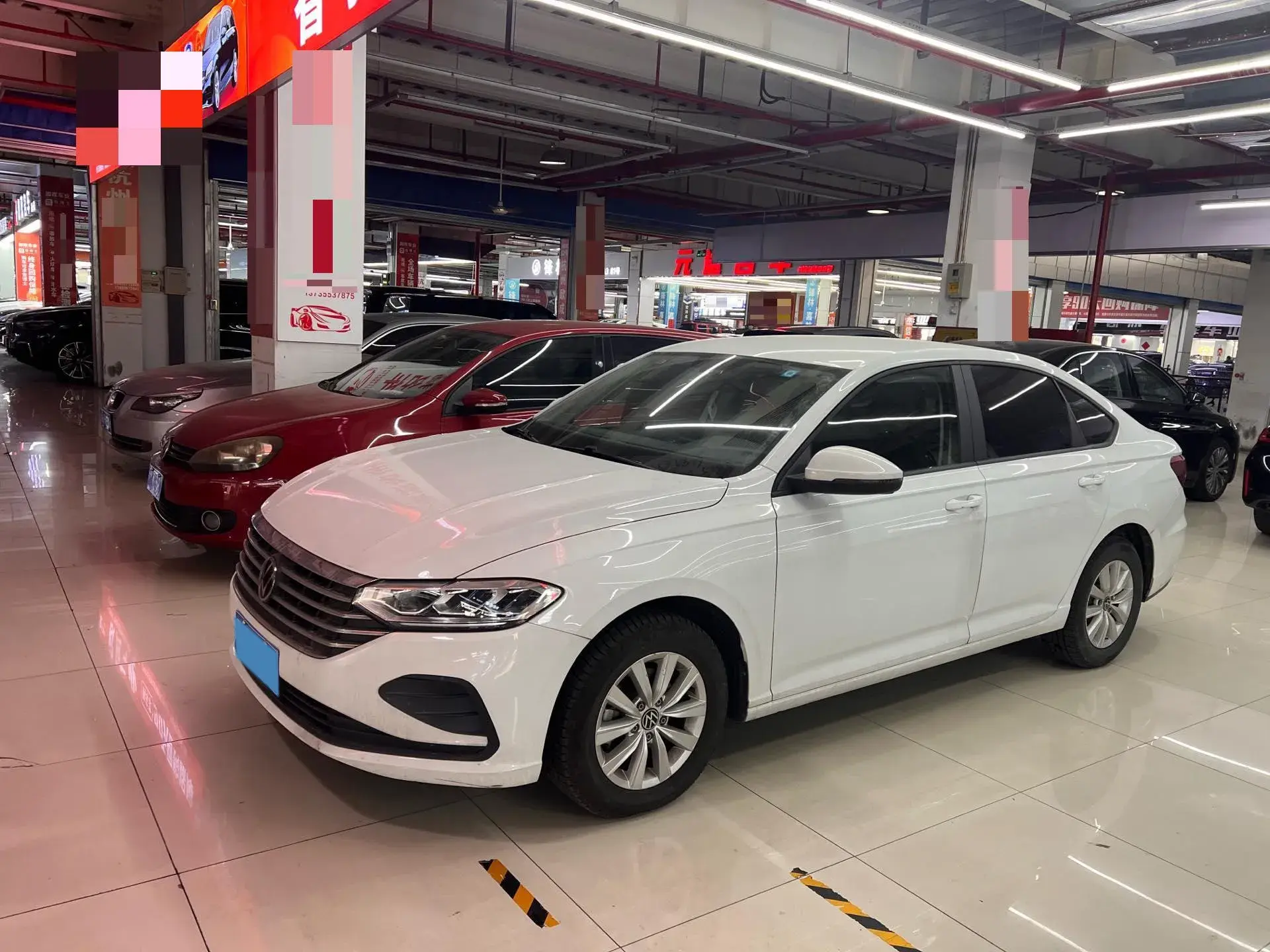 2023 VOLKSWAGEN LAVIDA view 1