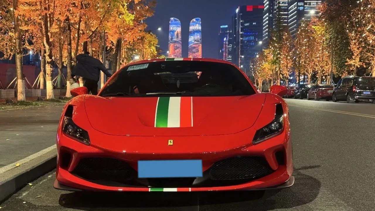 2019 Ferrari F8 3.9T 720HP V8 7DCT,autocango,china used car exporter,china ev exporter,chinese used car exporter,chinese used ev exporter