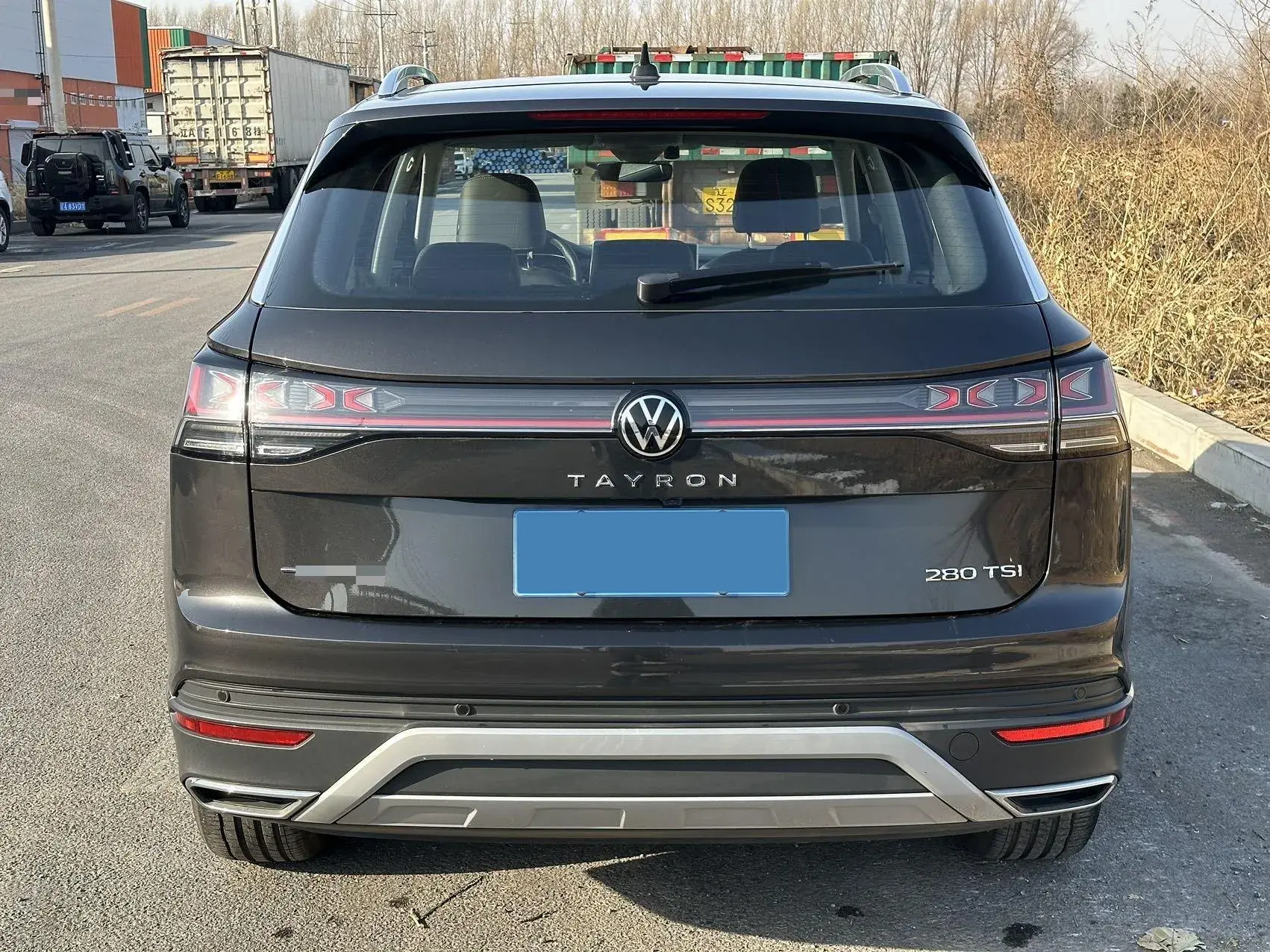 2023 VOLKSWAGEN TAYRON thumbnail 4