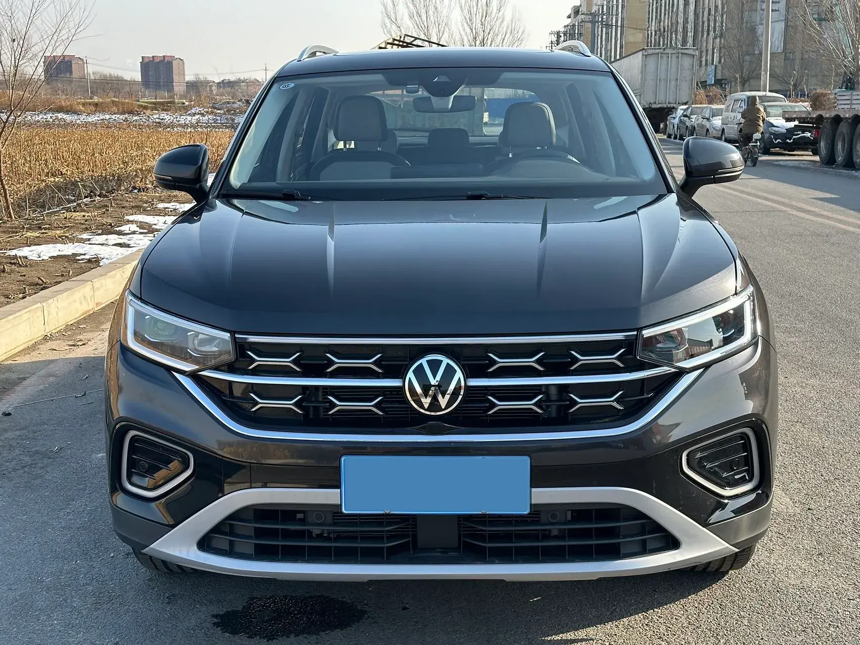 2023 VOLKSWAGEN TAYRON thumbnail 3