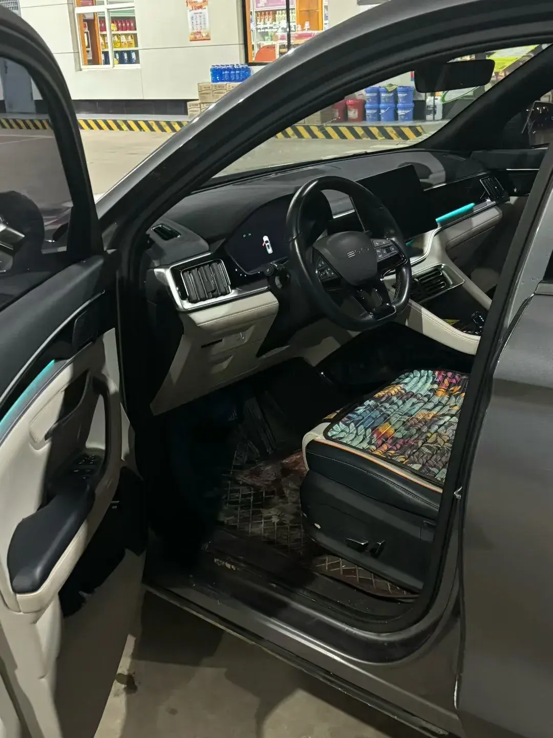 2023 BYD SONG thumbnail 4