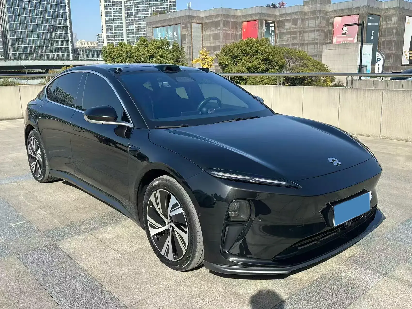 2024 NIO ET5 thumbnail 3