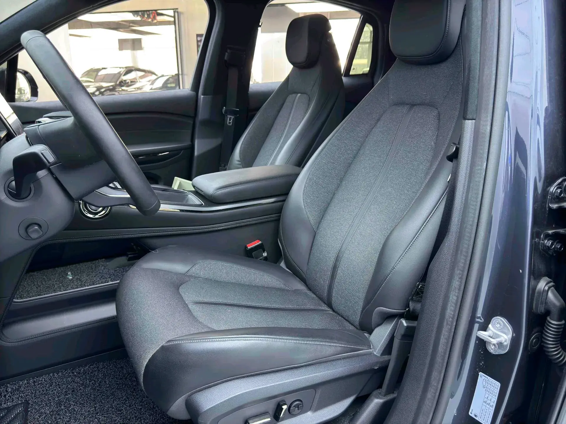 2020 NIO EC6 thumbnail 4