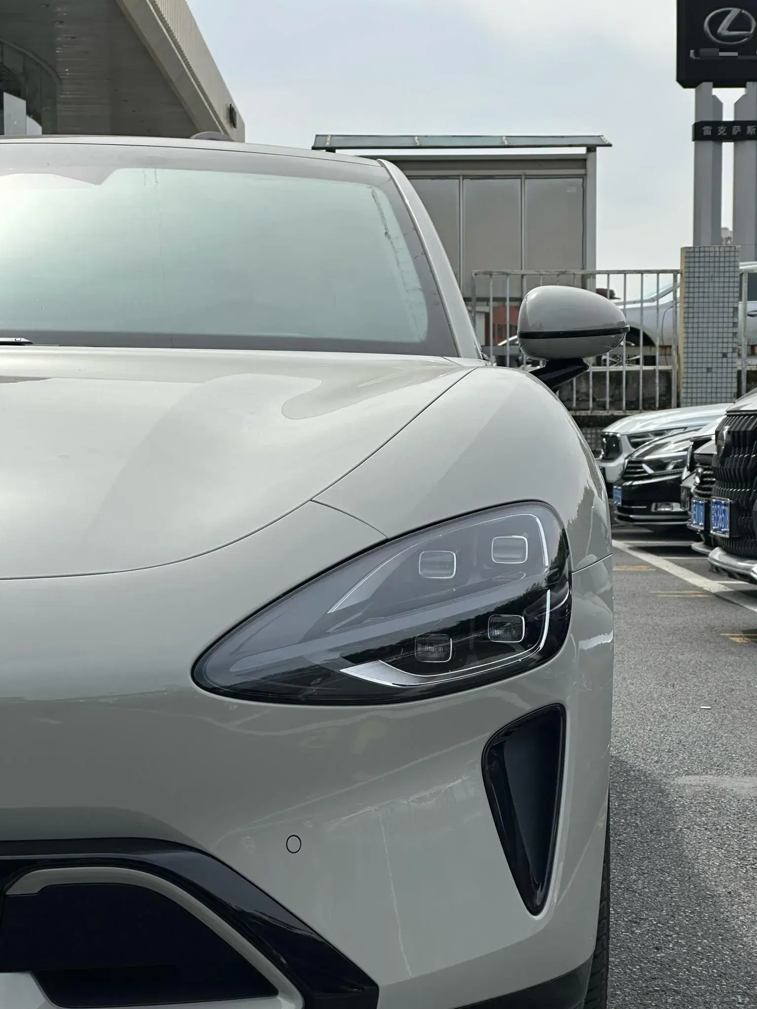 2024 MI SU7 thumbnail 4