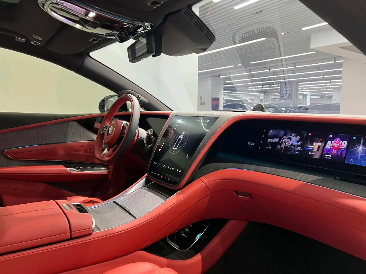 2025 YangWang U7 BEV 135.5KWH,autocango,china used car exporter,china ev exporter,chinese used car exporter,chinese used ev exporter