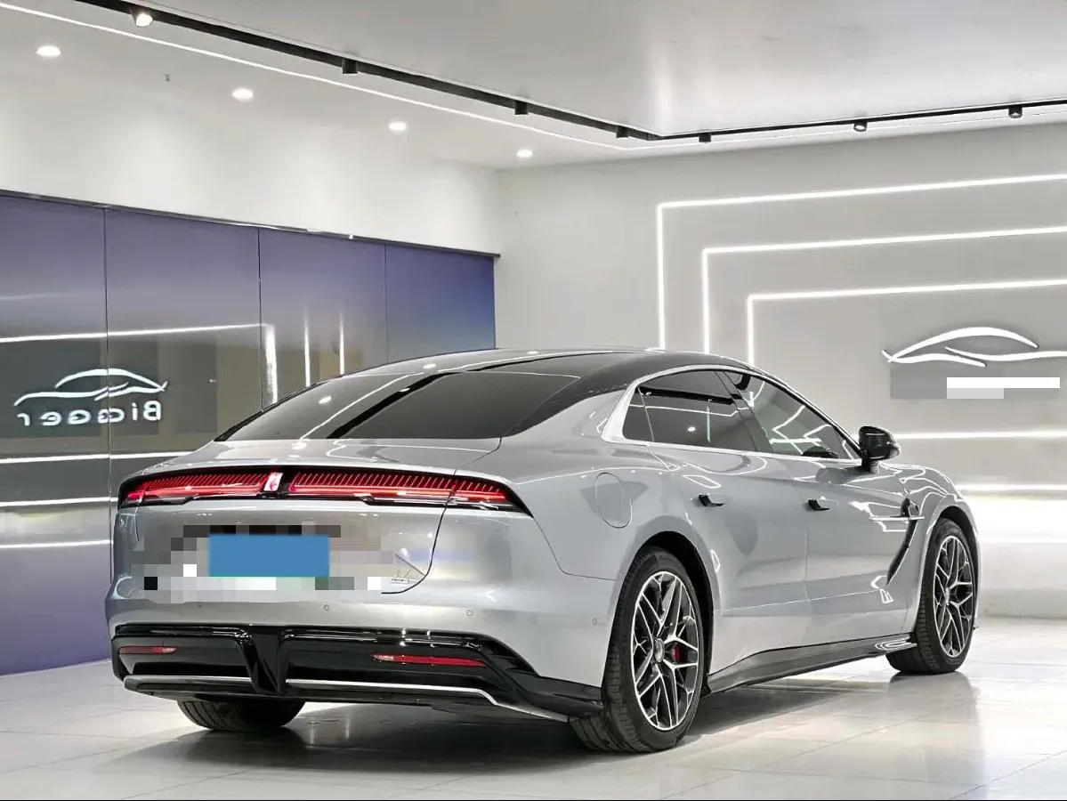 2025 YangWang U7 BEV 135.5KWH,autocango,china used car exporter,china ev exporter,chinese used car exporter,chinese used ev exporter