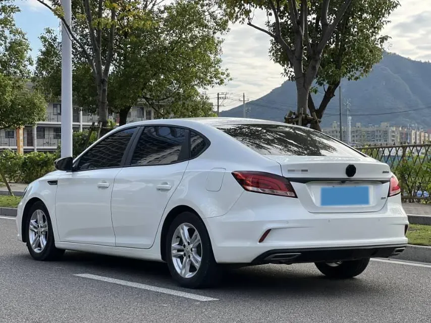 2018 MG MG6 1.5T 169HP L4 7DCT,autocango,china used car exporter,china ev exporter,chinese used car exporter,chinese used ev exporter